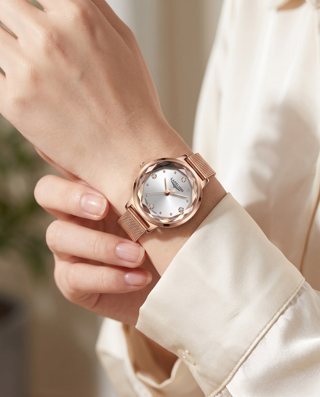Petite Mesh Ladies White dial on the wrist