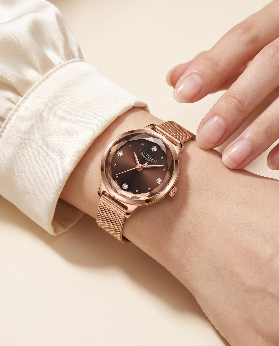 Petite Mesh Ladies Coffee dial on the wrist