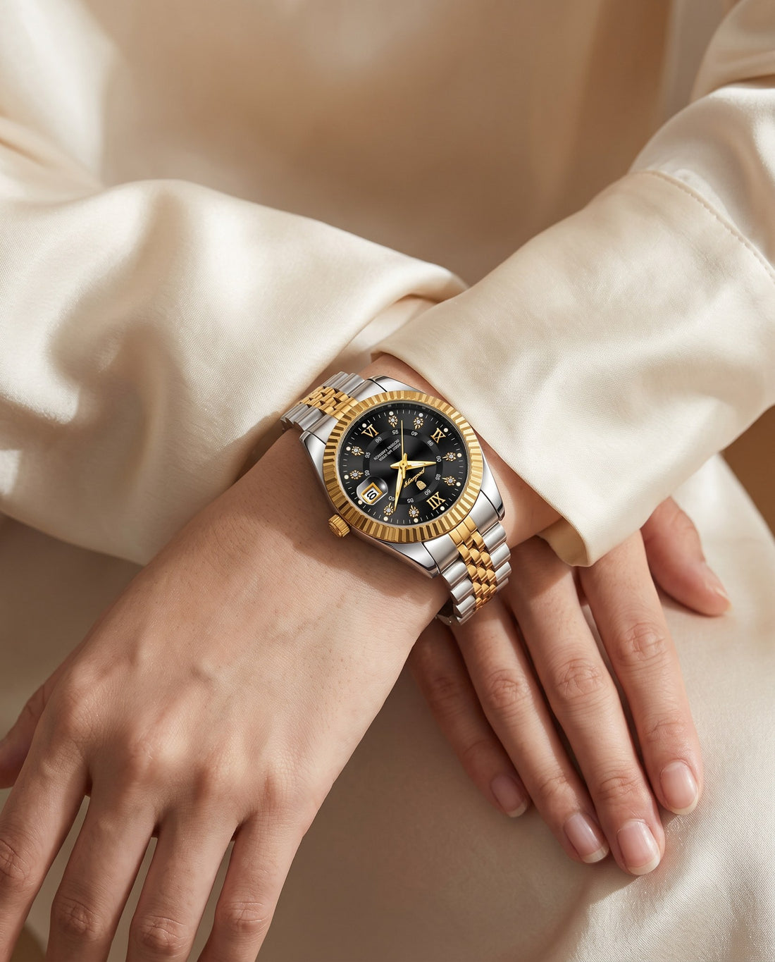 Petite Fluted Ladies Gold case, Black dial on the wrist